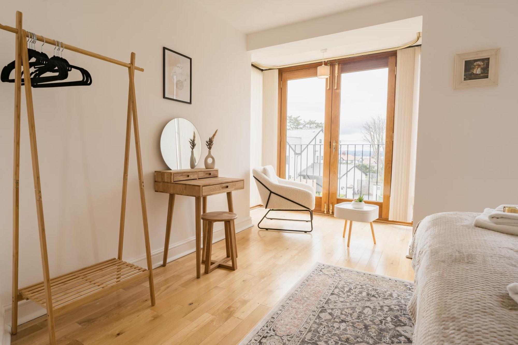 Beautifully Done 5 Bed Barn Conversion In Heswall - Sleeps Up To 10 外观 照片