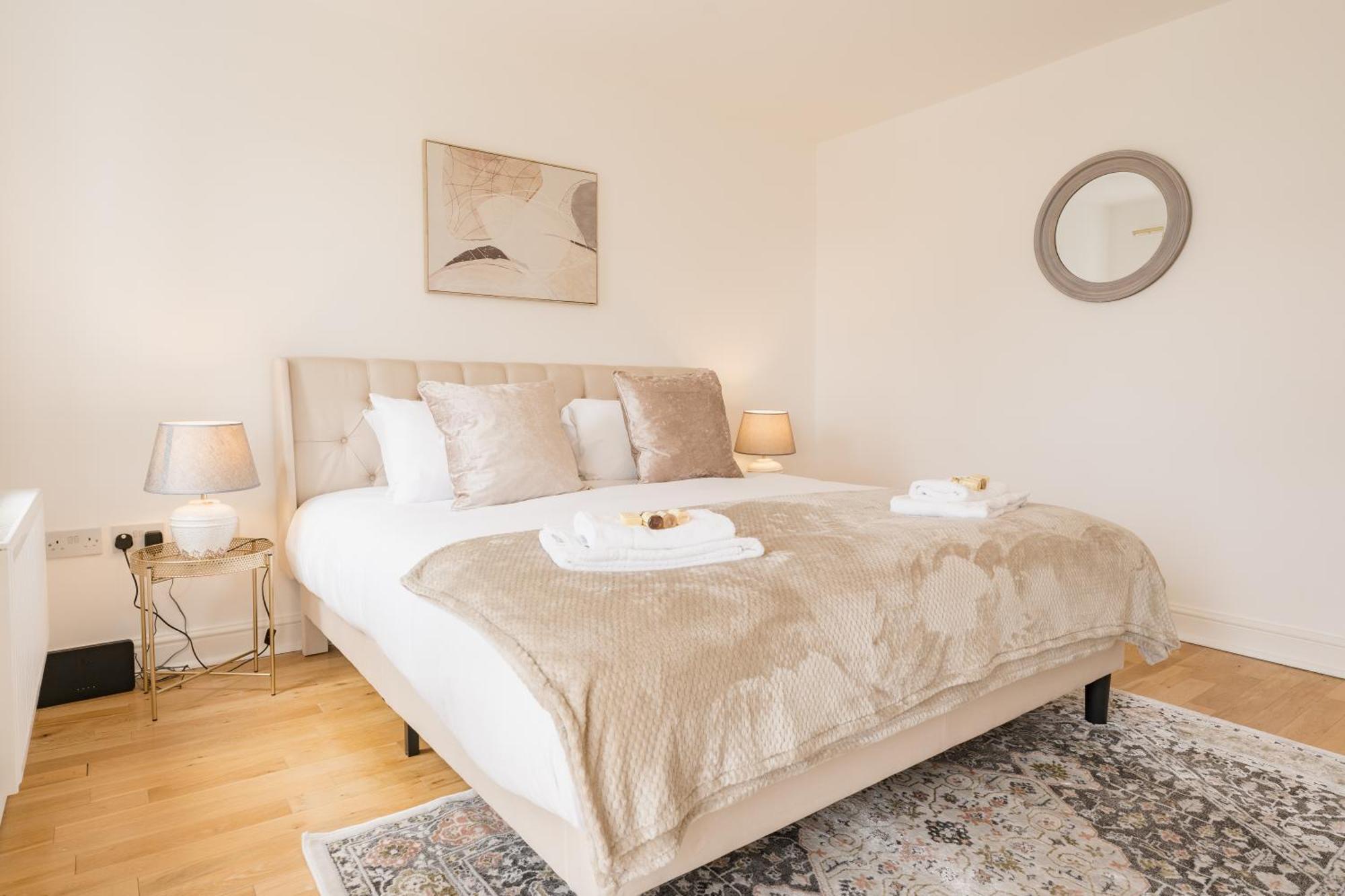 Beautifully Done 5 Bed Barn Conversion In Heswall - Sleeps Up To 10 外观 照片