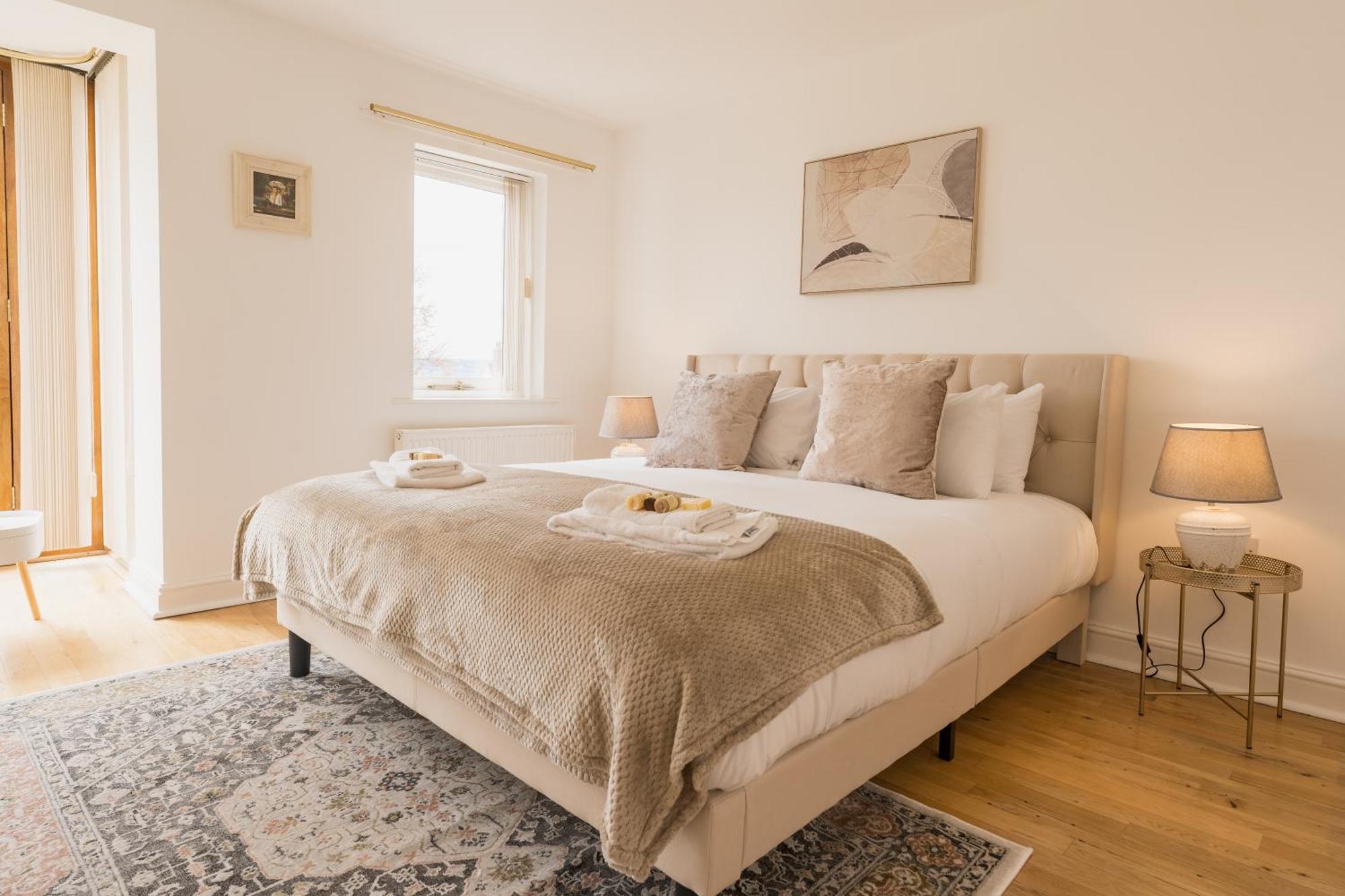 Beautifully Done 5 Bed Barn Conversion In Heswall - Sleeps Up To 10 外观 照片
